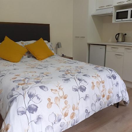 Caves Motor Inn Те-Куити Экстерьер фото