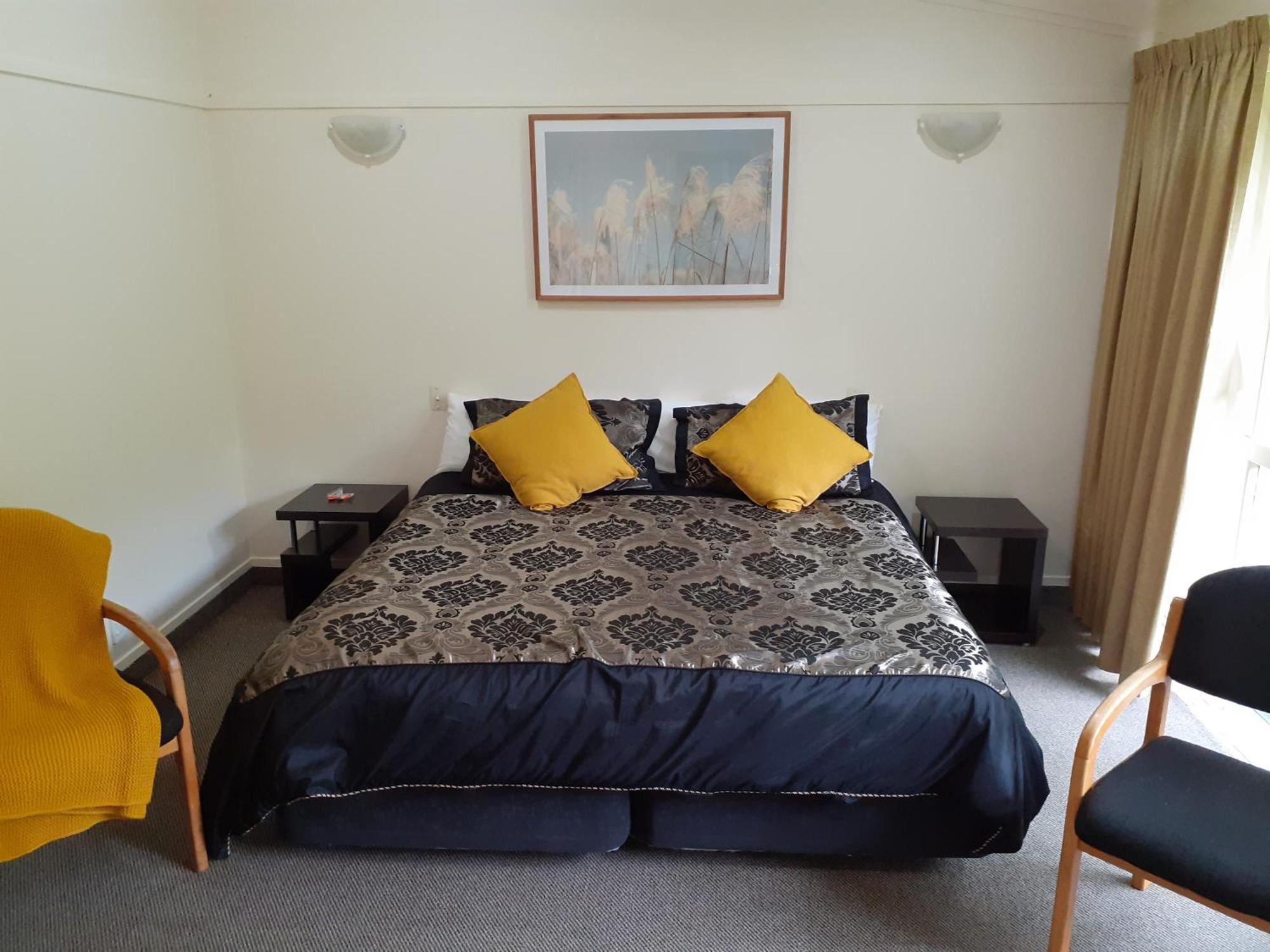 Caves Motor Inn Те-Куити Экстерьер фото