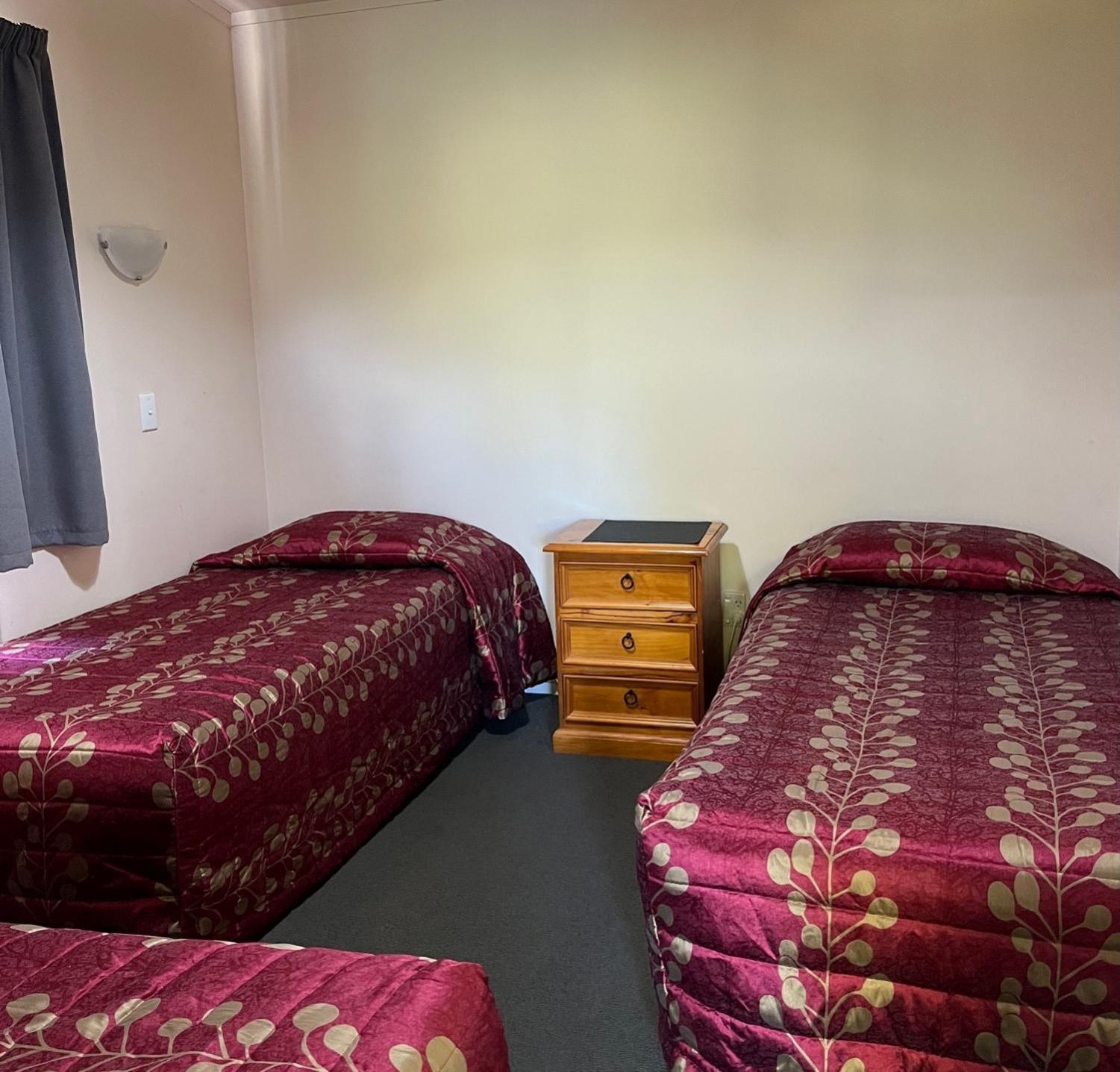 Caves Motor Inn Те-Куити Экстерьер фото